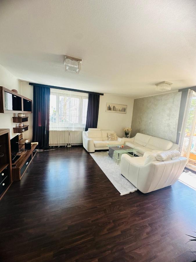 Family - Room Wien Exteriör bild